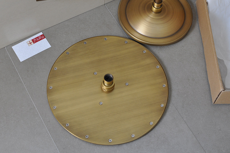 bát sen to bằng đồng