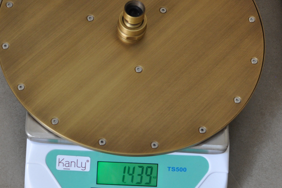 bát sen to bằng đồng