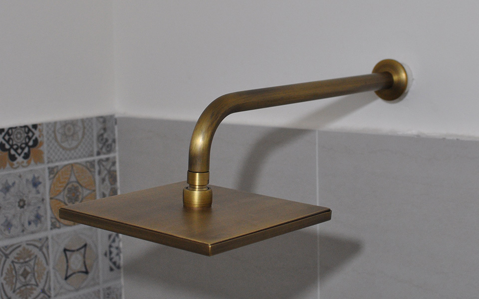 bát sen vuông bằng đồng