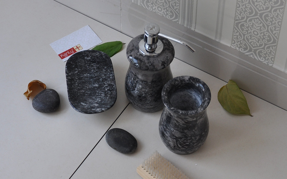 Bộ chai lọ trong nhà tắm, phụ kiện bằng đá