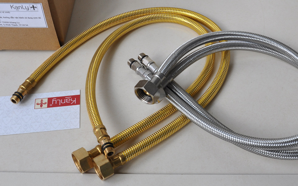 dây cấp vòi
