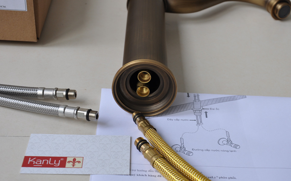 cấp vòi nóng lạnh